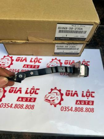 HẠN CHẾ CÁNH CỬA TRƯỚC MAZDA 2 XỊN CHÍNH HIỆU