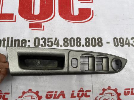ỐP CÔNG TẮC TỔNG HYUNDAI GETZ CÓ MẠ  935701C111