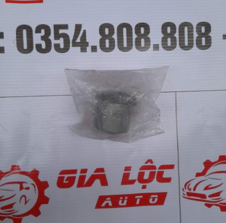 CAO SU CÀNG A DƯỚI QUẢ BÉ MITSUBISHI PAJERO  MB633820
