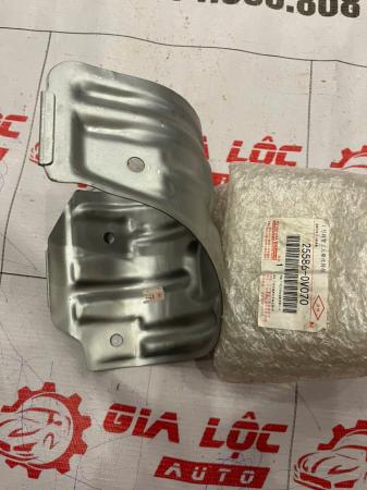 TẤM CHE TẢN NHIỆT BÔ TOYOTA CAMRY 255860V070 