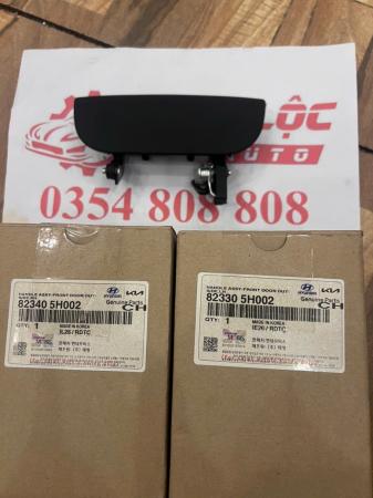 TAY MỞ CỬA NGOÀI XE TẢI  HYUNDAI HD65 HD72 HD99 823405H002 XỊN CHÍNH HIỆU