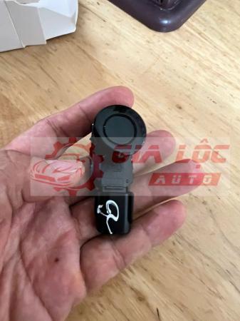 CẢM BIẾN VA CHẠM TRƯỚC TOYOTA HILUX 2021 GIÁ TỐT
