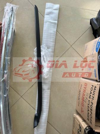 NẸP CHÂN KÍNH CHẮN GIÓ HYUNDAI I30 NẸP 2 BÊN CHÍNH HÃNG