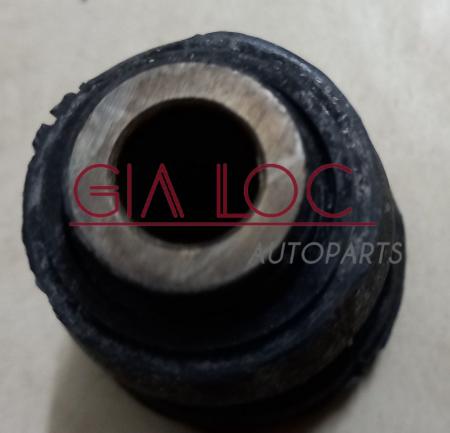 Cao Su Càng A Trước Nhỏ Mazda 626 GA2B34470- muaphutungotogiatot.vn